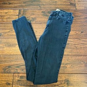Black Skinny Jeans